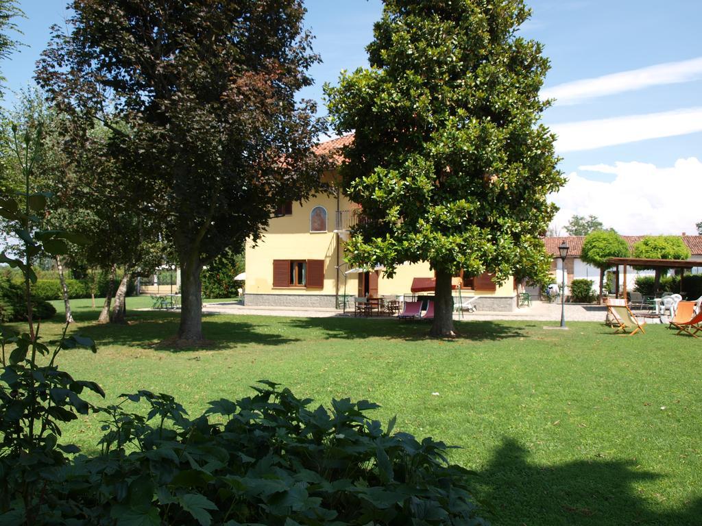 Bed and Breakfast Cascina la Barona Savigliano Exterior foto